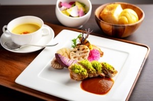 ディナータイムのメニューがリーズナブルになりました！